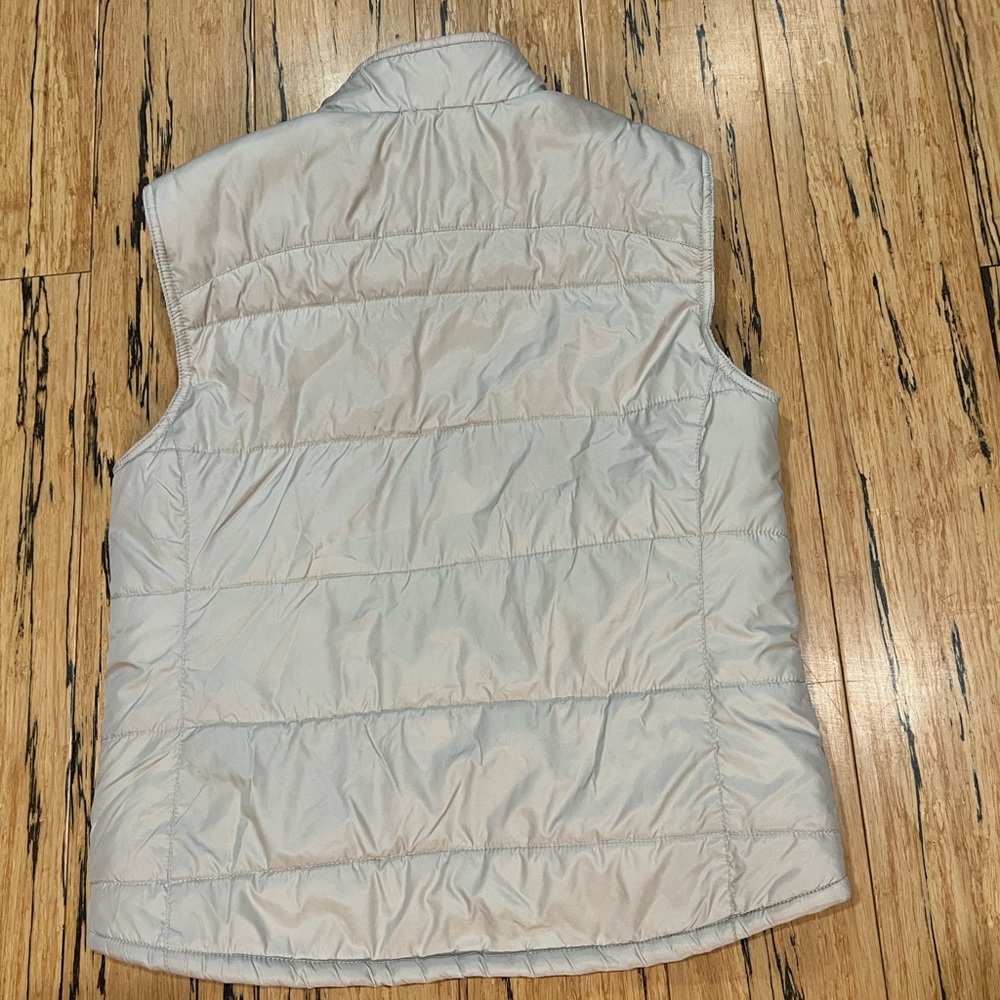 Merrel Vest - Picture 3 of 9